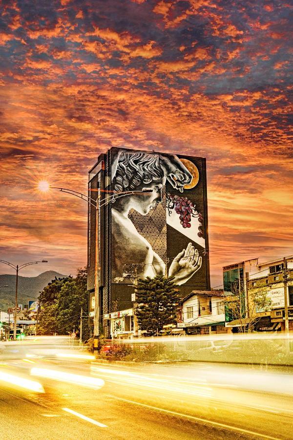 Cavalta By Bernalo Hotels Medellín Kültér fotó The Book of Life, 2015